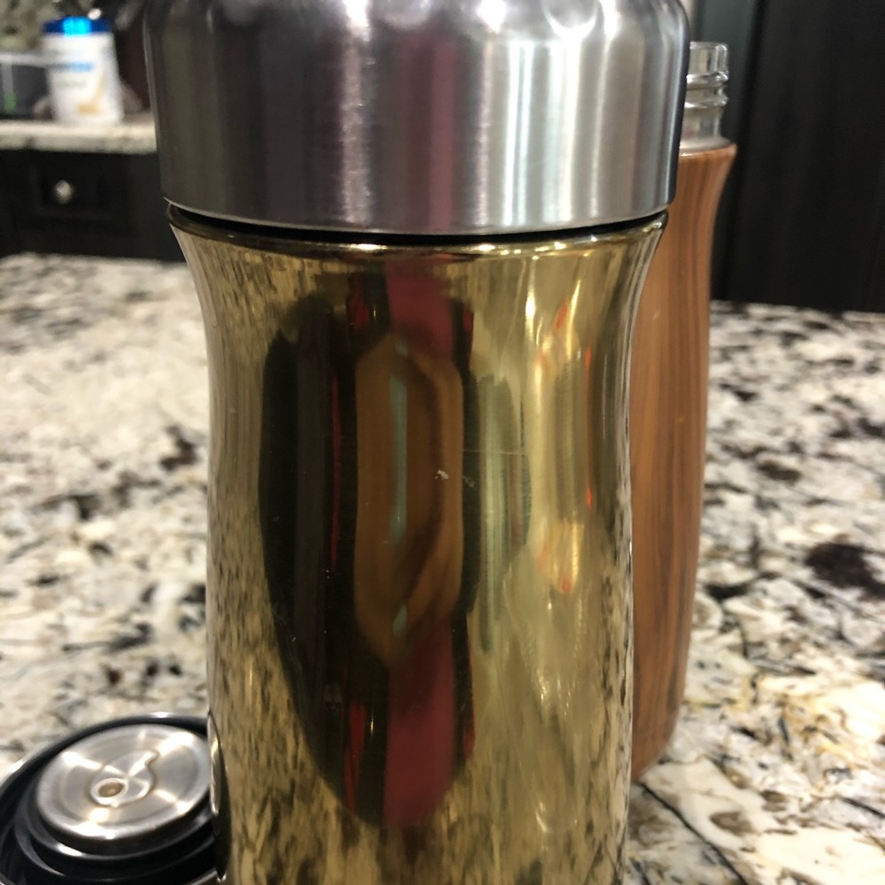 Swell copper tea bottle